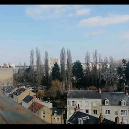 Un Temps Pour Soi Apartment Châteauroux Exterior foto